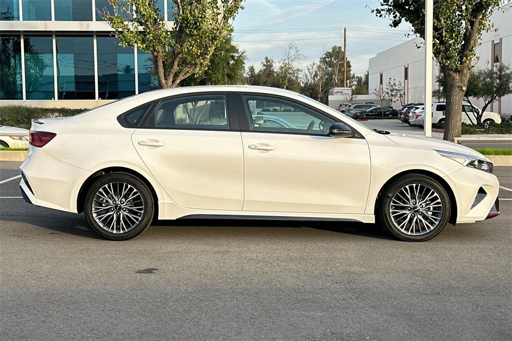 Used 2023 Kia Forte GT-Line image 3