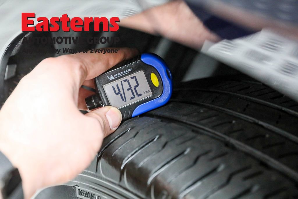 Used 2024 Toyota Venza LE image 26