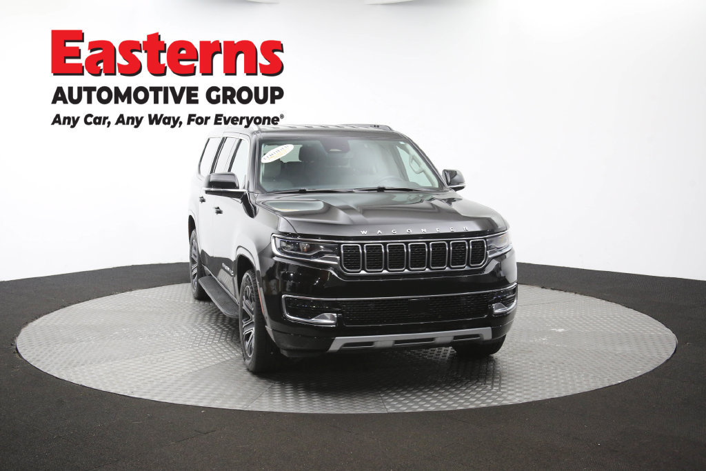 Used 2024 Jeep Wagoneer L Series II w/ Flexible Seating Group RWD image 58