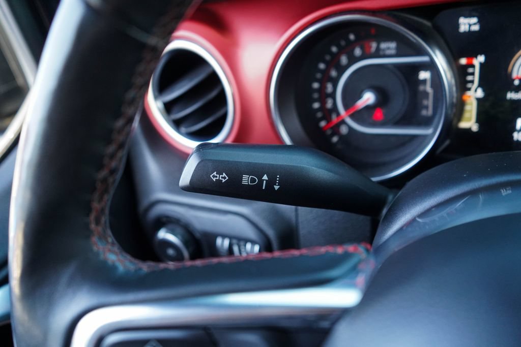 Used 2019 Jeep Wrangler Unlimited Rubicon AWD/4WD image 34