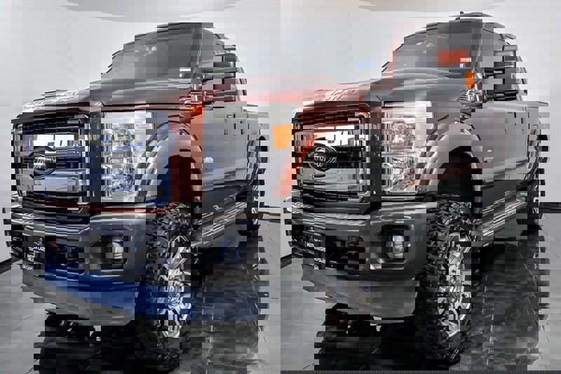 Used 2015 Ford F250 King Ranch w/ FX4 Off-Road Package image 5