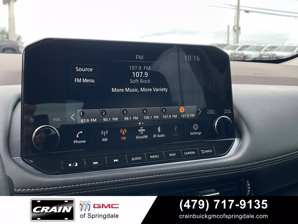 Used 2021 Nissan Rogue Platinum FWD image 18