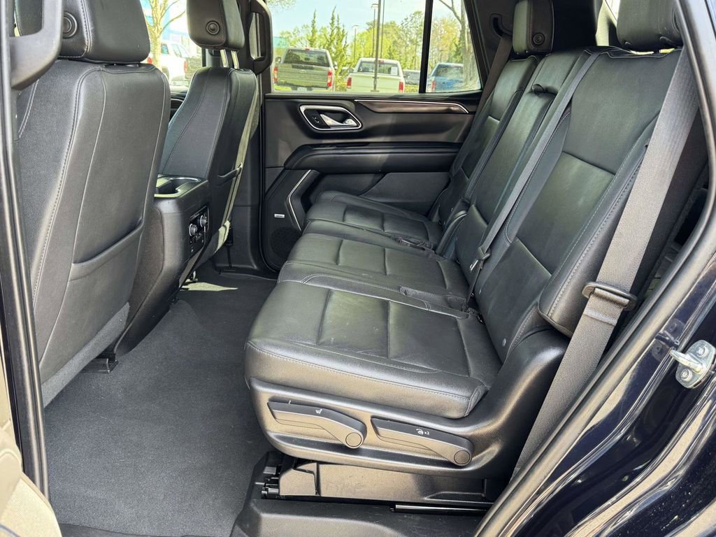 Used 2023 Chevrolet Tahoe Z71 w/ Luxury Package AWD/4WD image 18