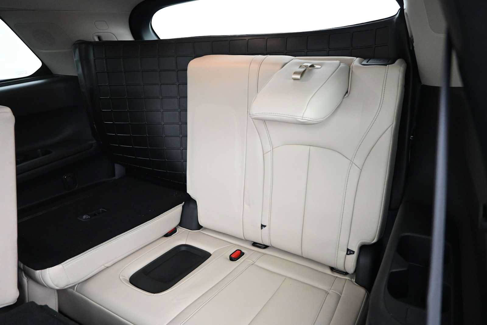 Used 2023 INFINITI QX60 Luxe w/ Cargo Package AWD/4WD image 25
