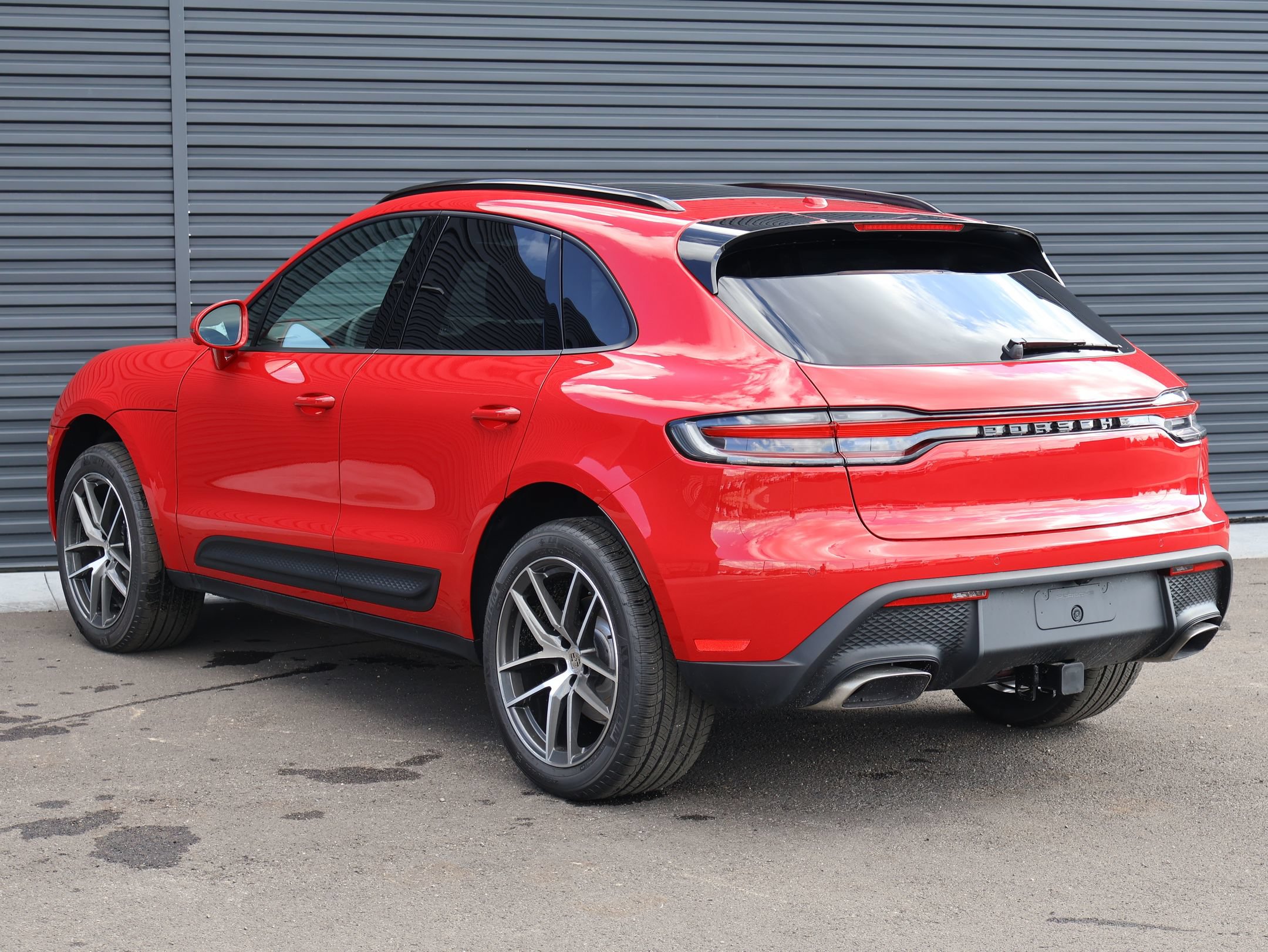 New 2026 Porsche Macan AWD/4WD image 3