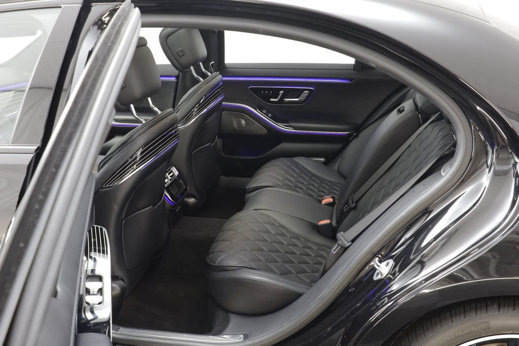 Used 2023 Mercedes-Benz S 580e 4MATIC Sedan image 17