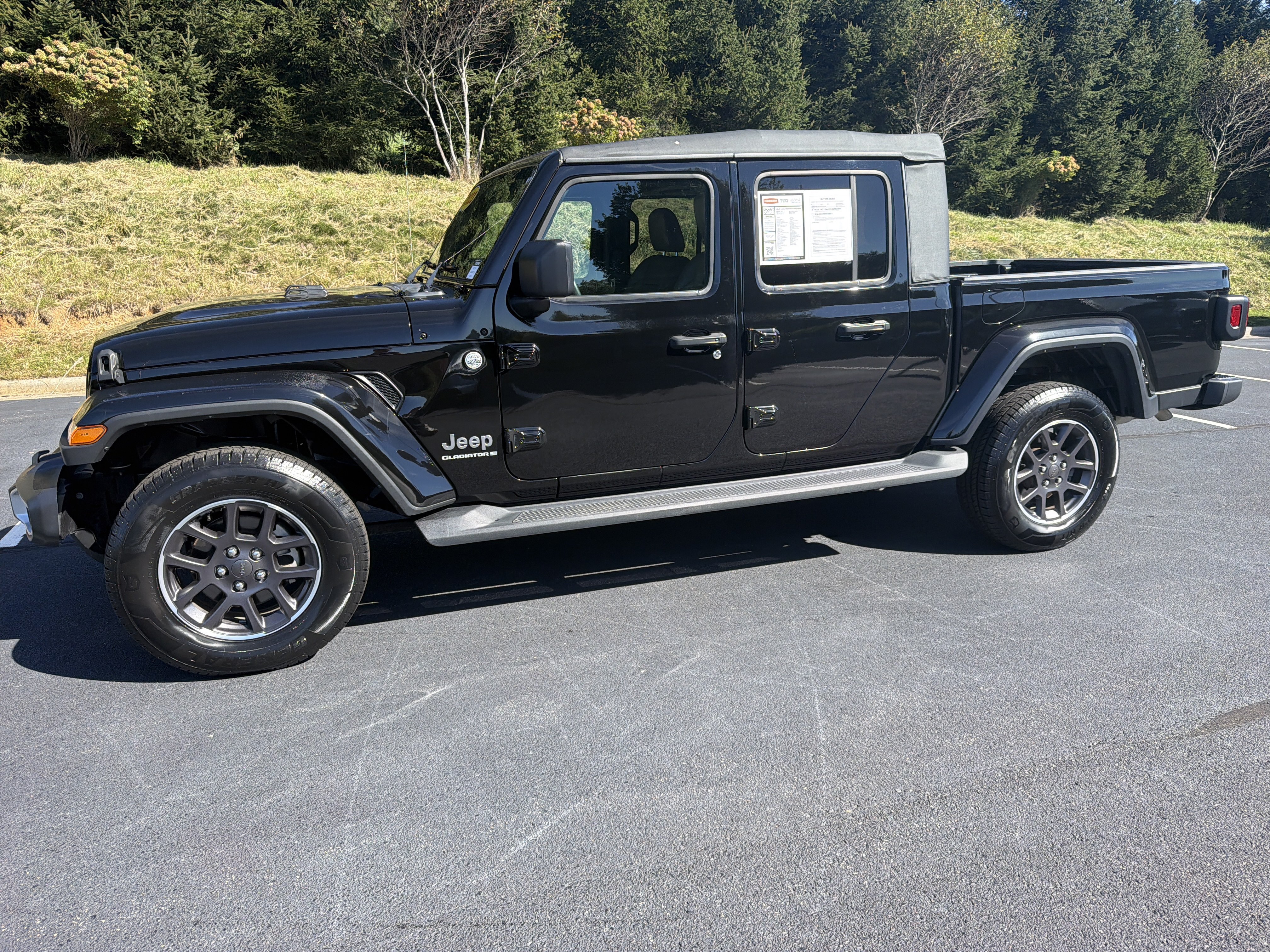 Used 2023 Jeep Gladiator Overland w/ Cold Weather Group