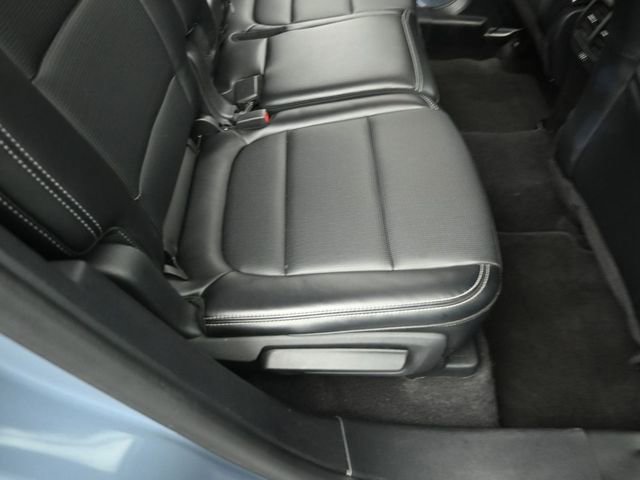 Certified 2025 Ford Escape Platinum AWD/4WD image 26