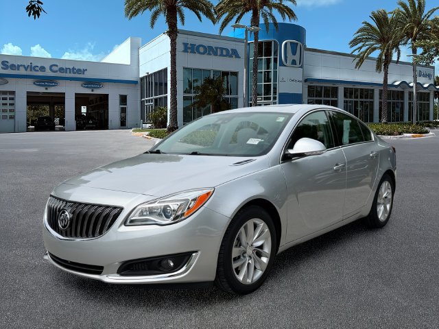 Used 2016 Buick Regal Premium w/ Driver Confidence Package #1 FWD image 4