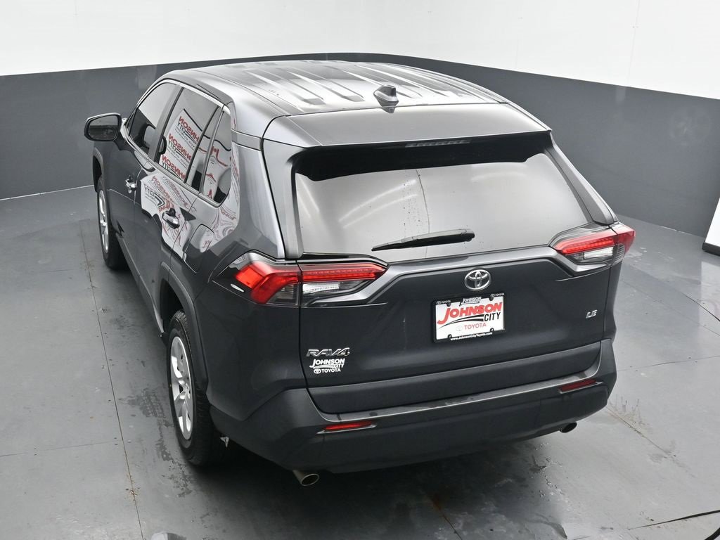 Used 2023 Toyota RAV4 LE image 28