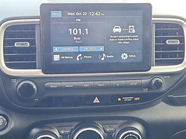 Certified 2024 Hyundai Venue SEL image 16