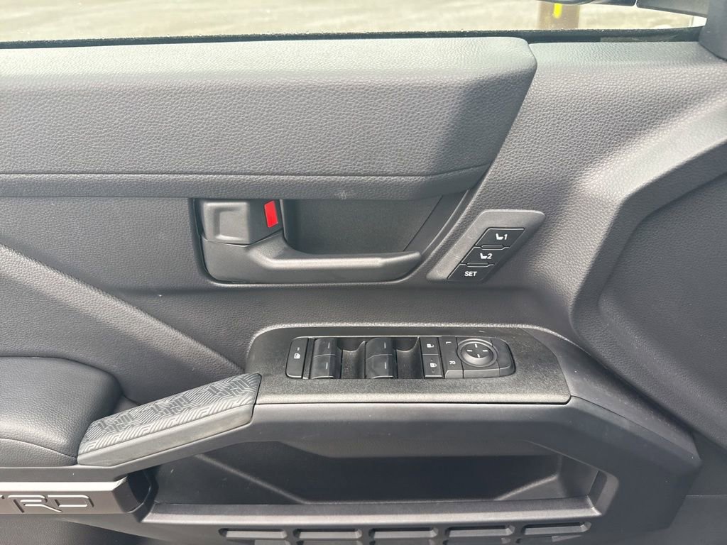 Used 2025 Toyota 4Runner TRD Off-Road Premium image 18