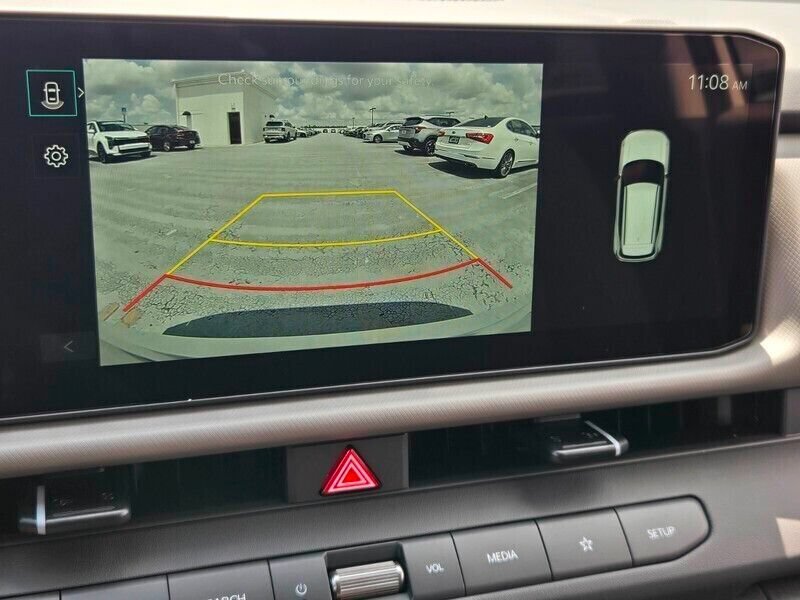 New 2027 Kia Seltos LX FWD image 10