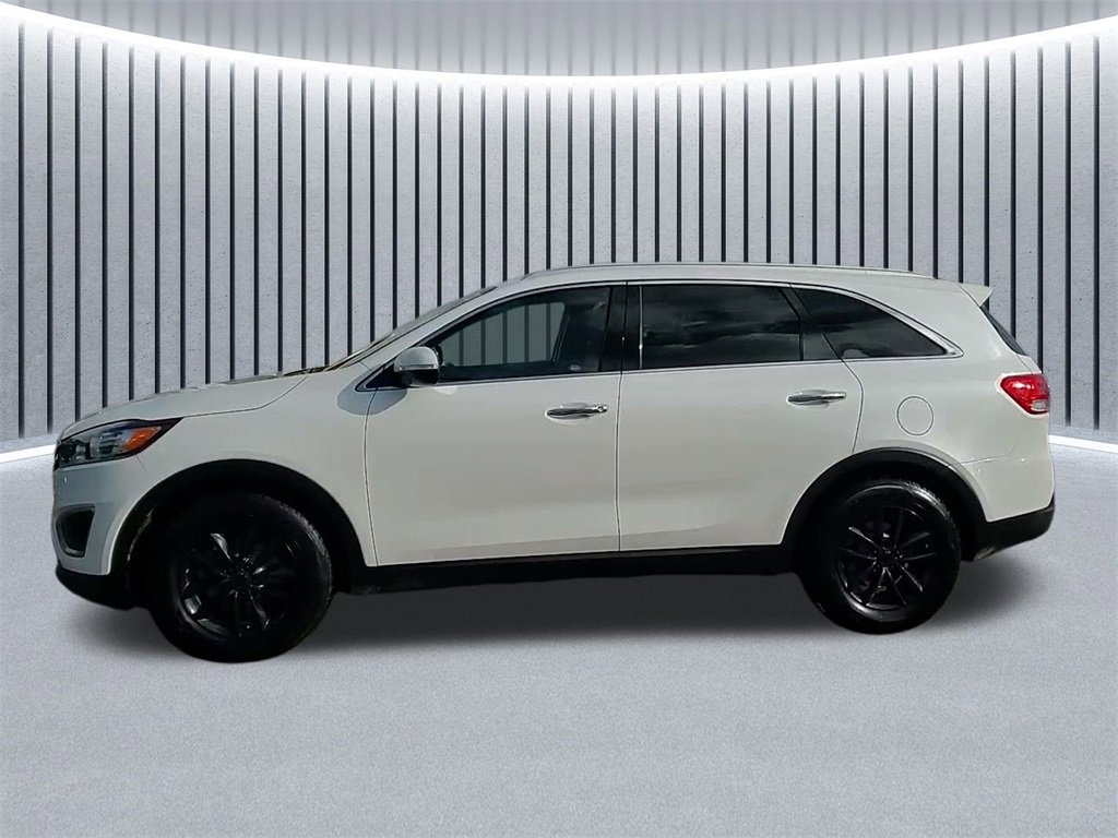 Used 2017 Kia Sorento LX w/ LX V6 Convenience Package image 15