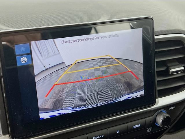 Certified 2025 Hyundai Venue SEL image 13