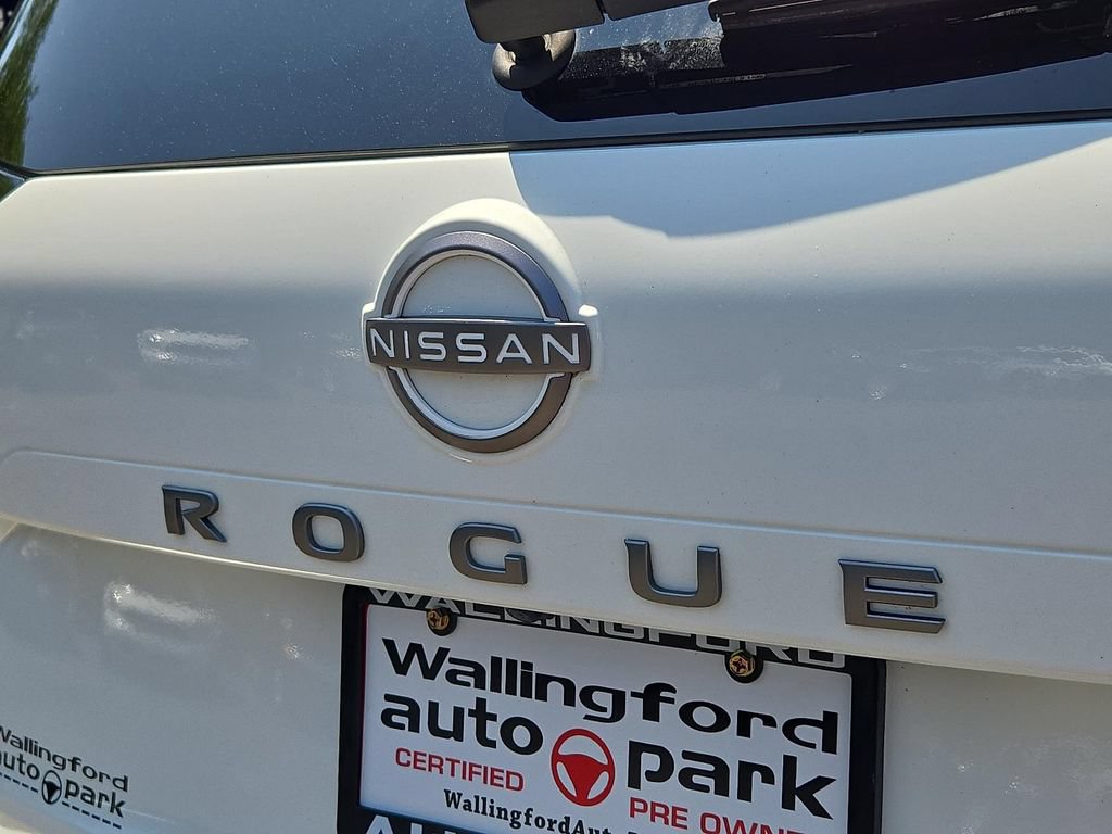 Used 2024 Nissan Rogue S AWD/4WD image 28