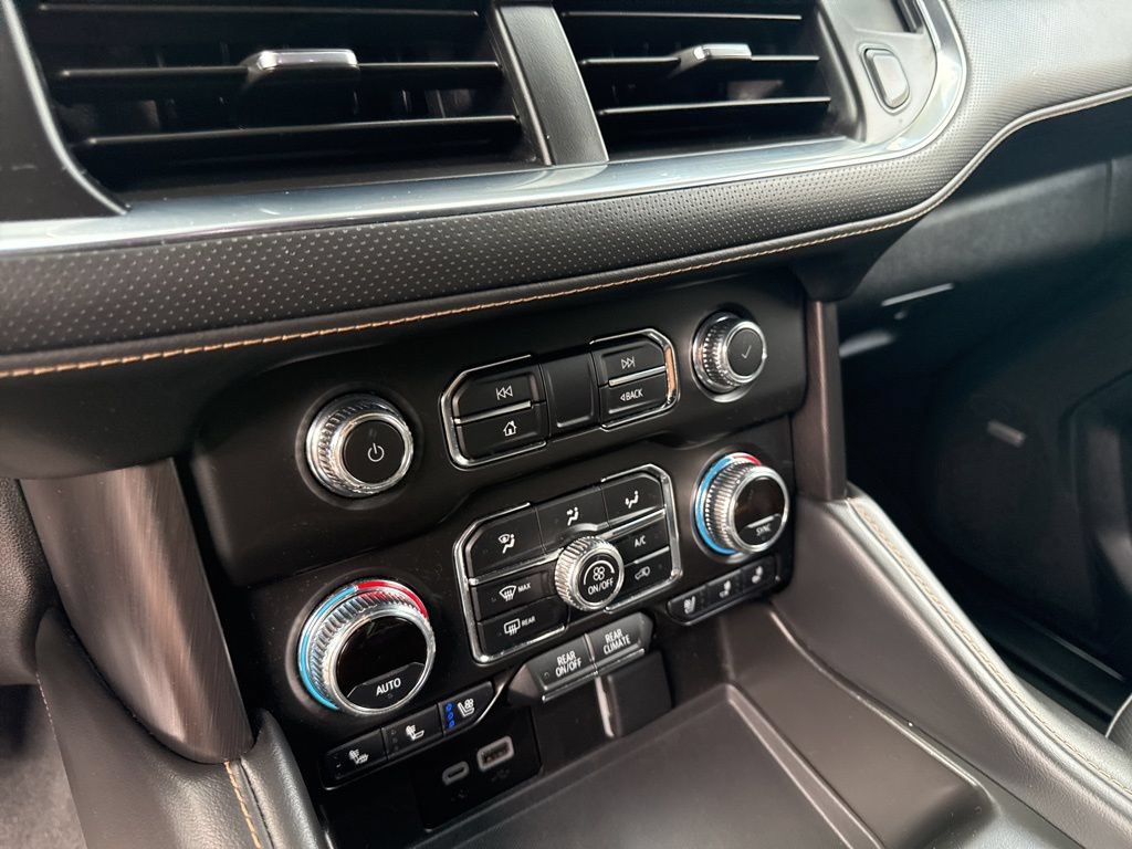 Used 2024 GMC Yukon AT4 AWD/4WD image 29
