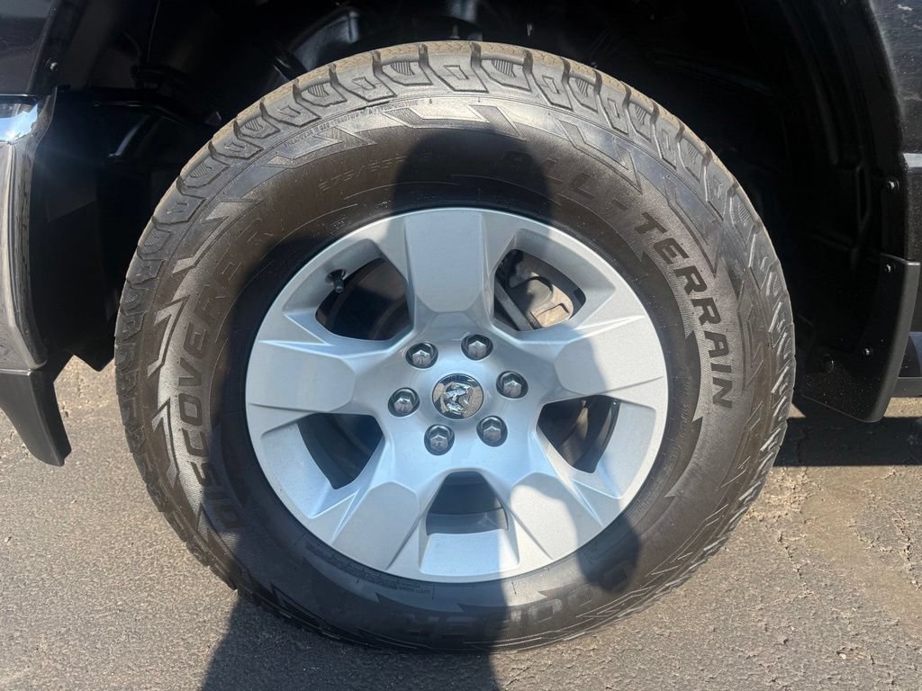 Used 2023 RAM 1500 Big Horn AWD/4WD image 10