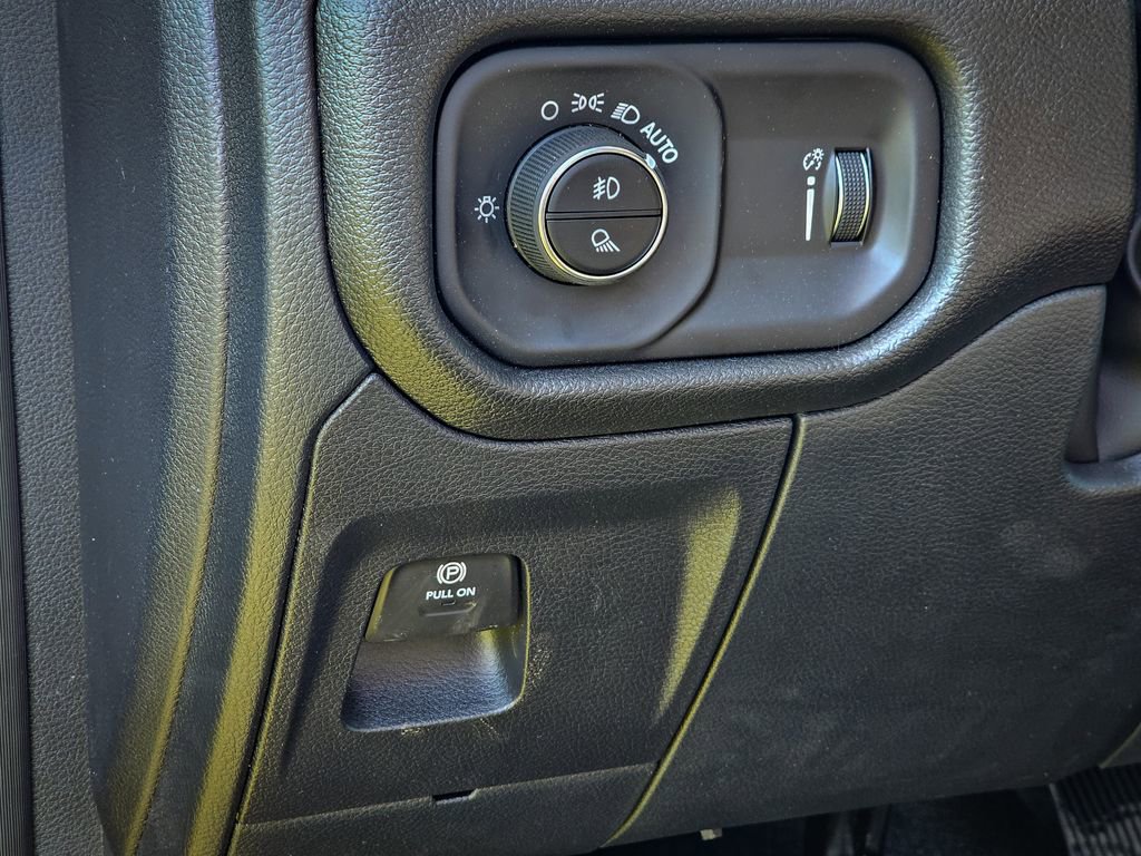 New 2026 RAM 1500 Express AWD/4WD image 14