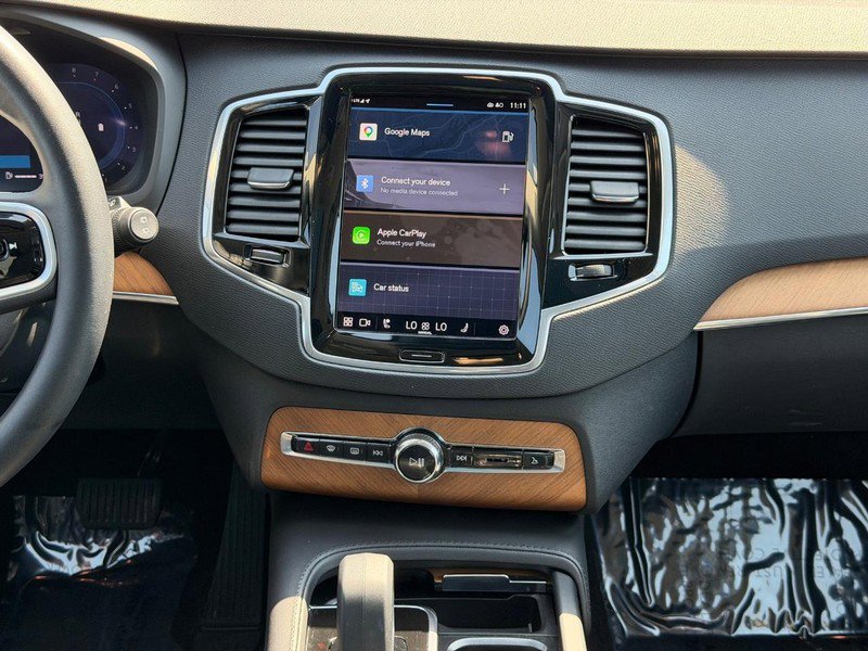 Certified 2023 Volvo XC90 B6 Plus w/ Protection Package Premier image 15