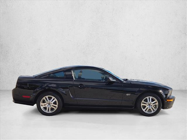 Used 2005 Ford Mustang GT image 4