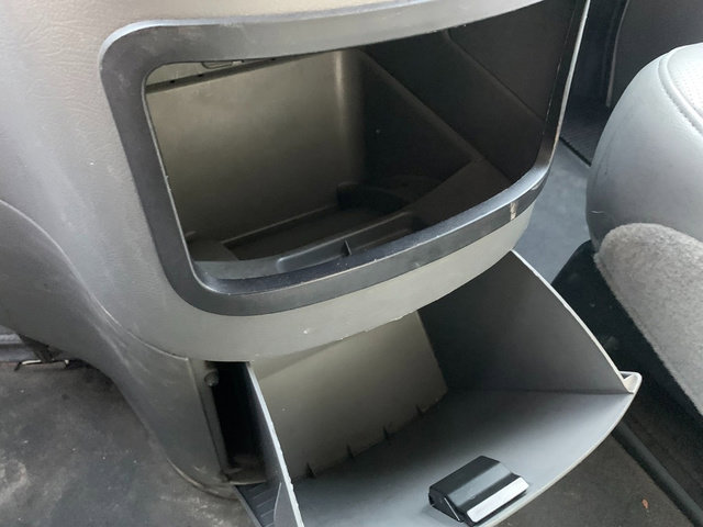Used 2005 Ford E-250 and Econoline 250 image 23