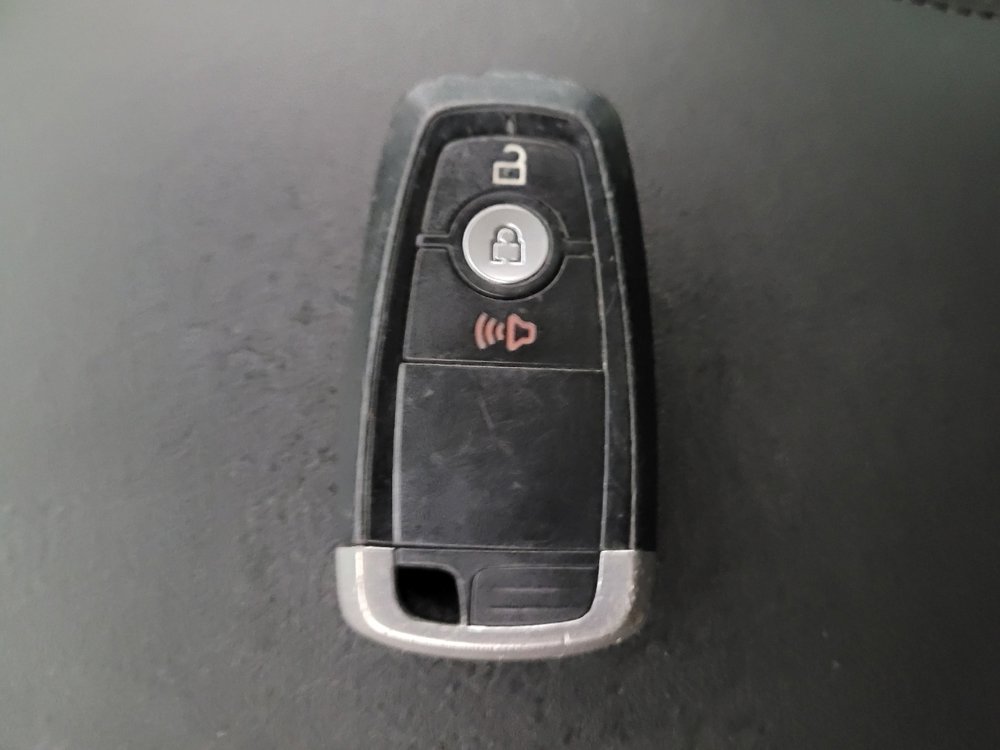 Used 2019 Ford Edge SEL FWD image 32