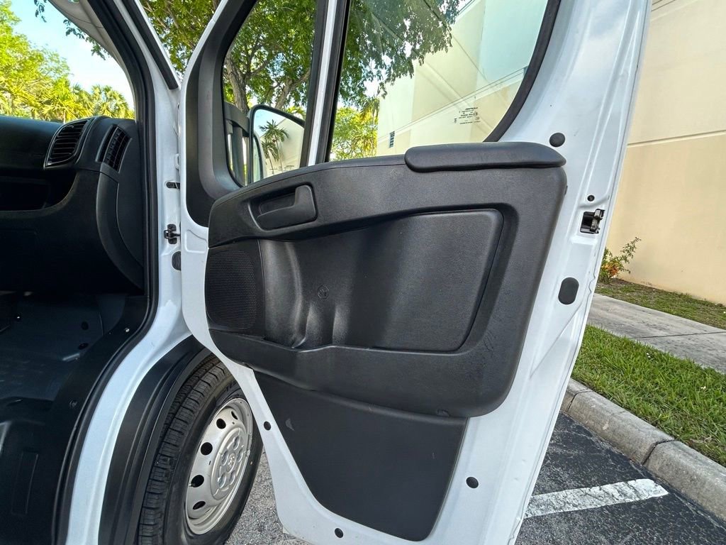 Used 2023 RAM ProMaster 2500 image 29