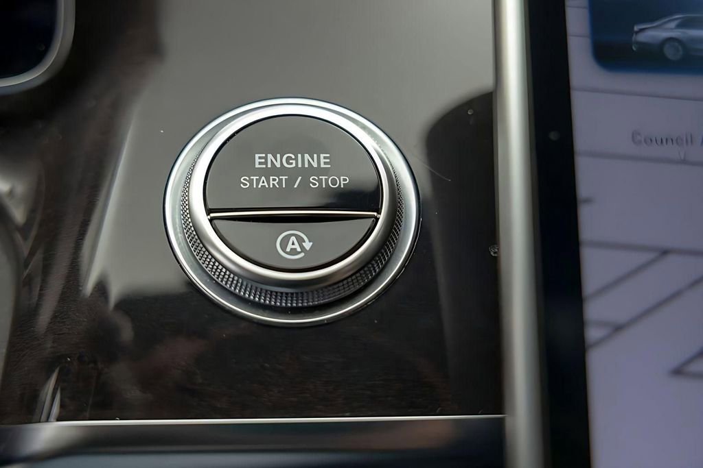 Used 2022 Mercedes-Benz S 580 4MATIC Sedan image 39