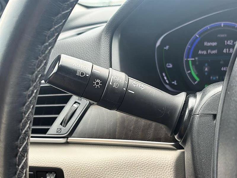 Used 2020 Honda Accord Touring image 25