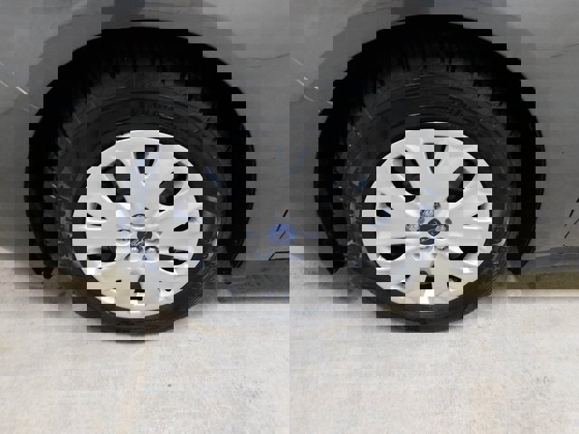 Used 2020 Ford Fusion S image 11