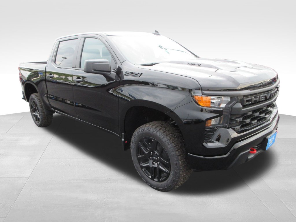 New 2026 Chevrolet Silverado 1500 Custom Trail Boss w/ LPO, Dark Essentials Package AWD/4WD image 8