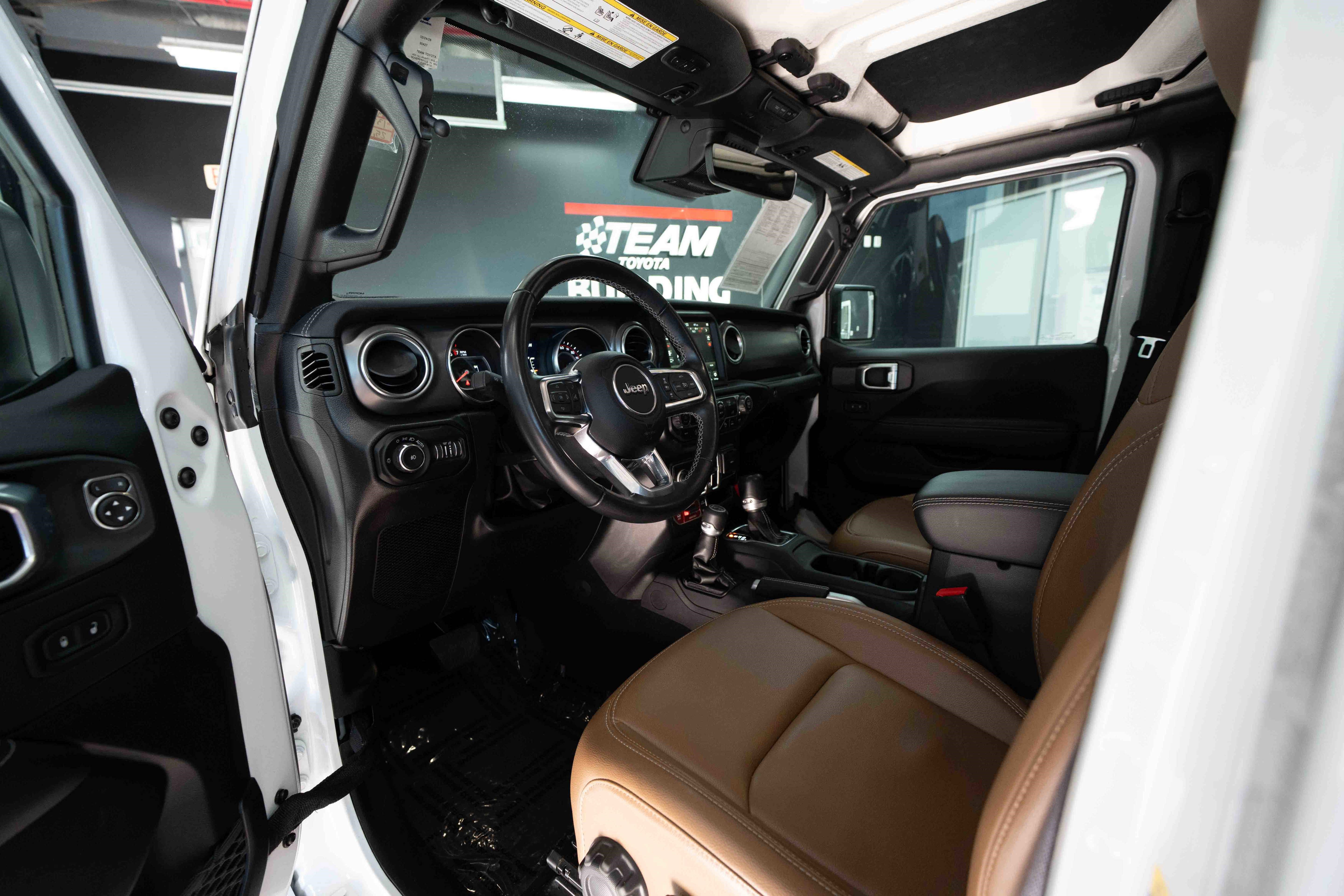 Used 2022 Jeep Wrangler Unlimited Rubicon w/ Xtreme Recon 35" Tire Package image 8