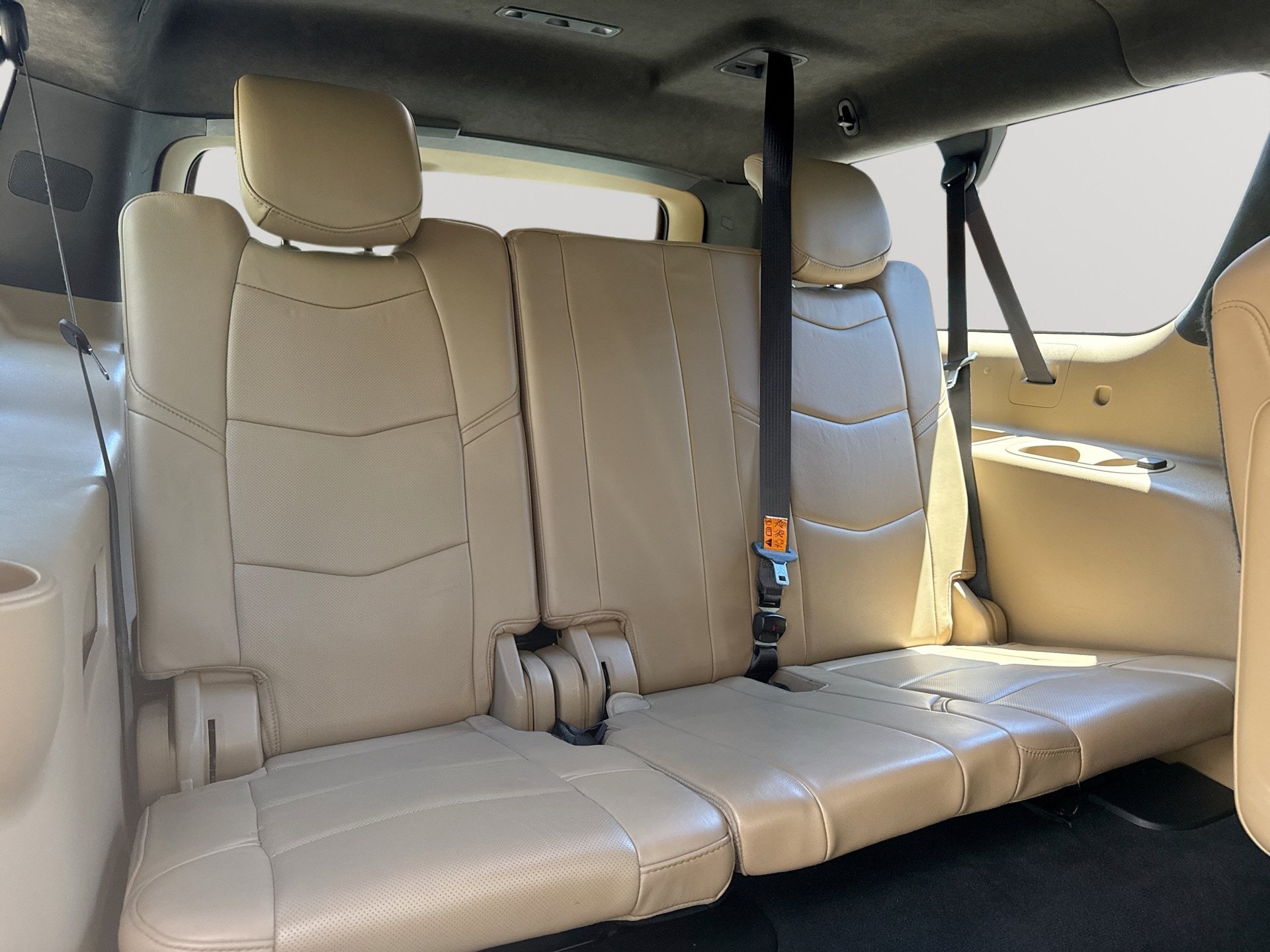 Used 2018 Cadillac Escalade ESV Platinum AWD/4WD image 26
