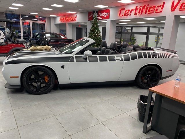 Used 2022 Dodge Challenger SRT Hellcat w/ Plus Package image 7