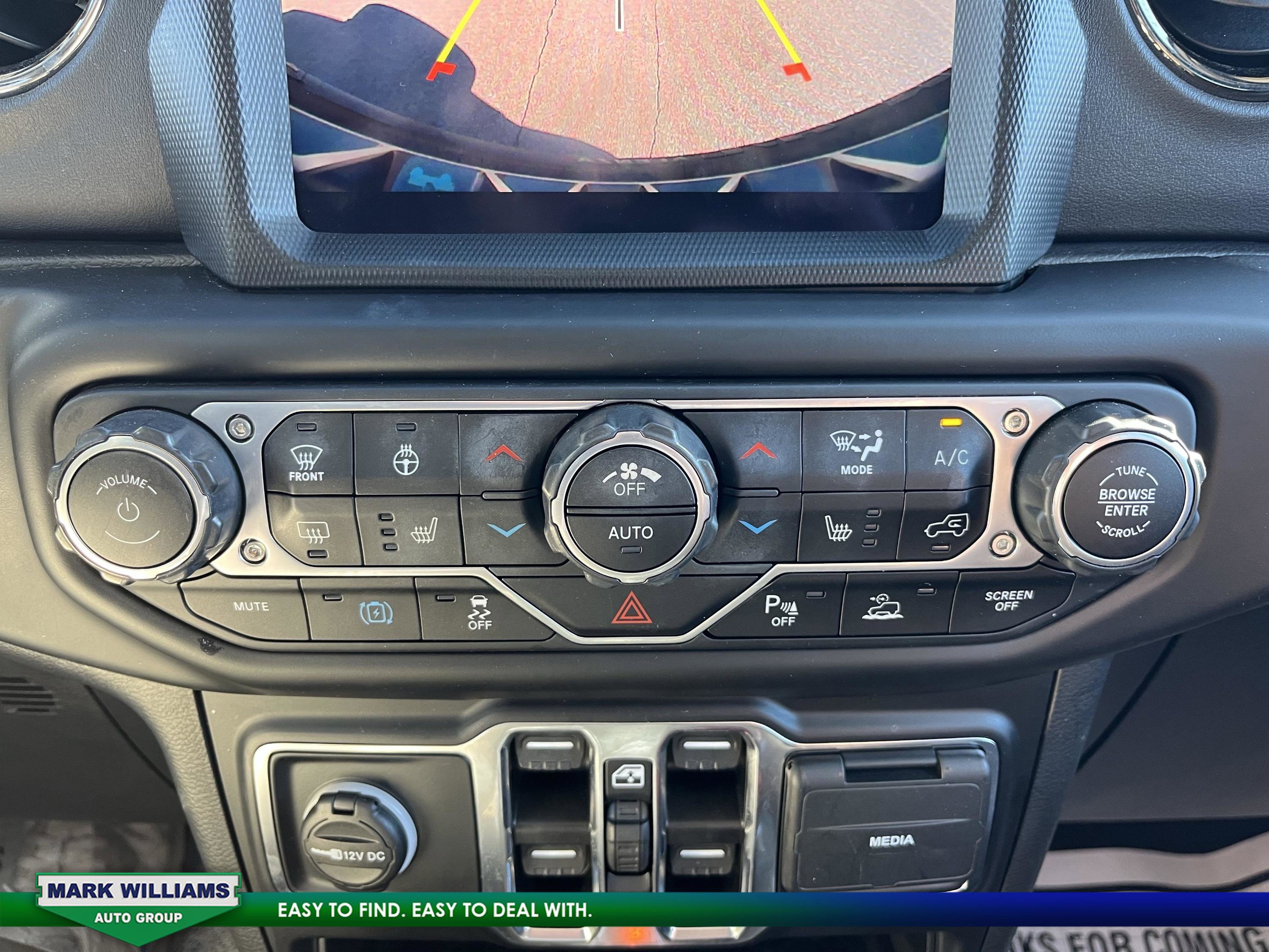 Used 2023 Jeep Wrangler Unlimited Sahara image 21