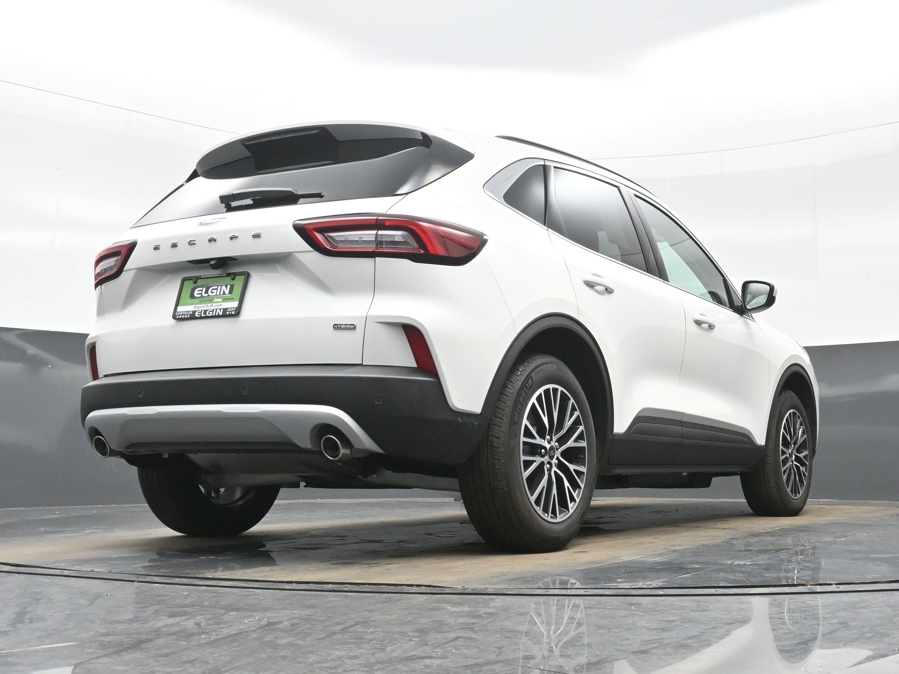 Used 2025 Ford Escape SE image 29