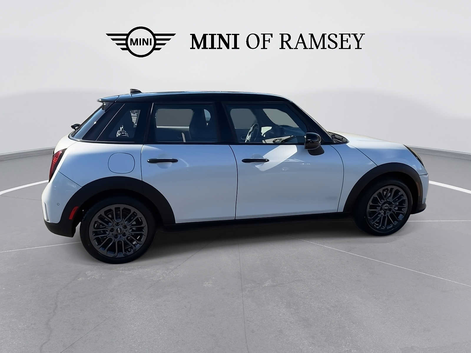 Used 2026 MINI Cooper S FWD image 9