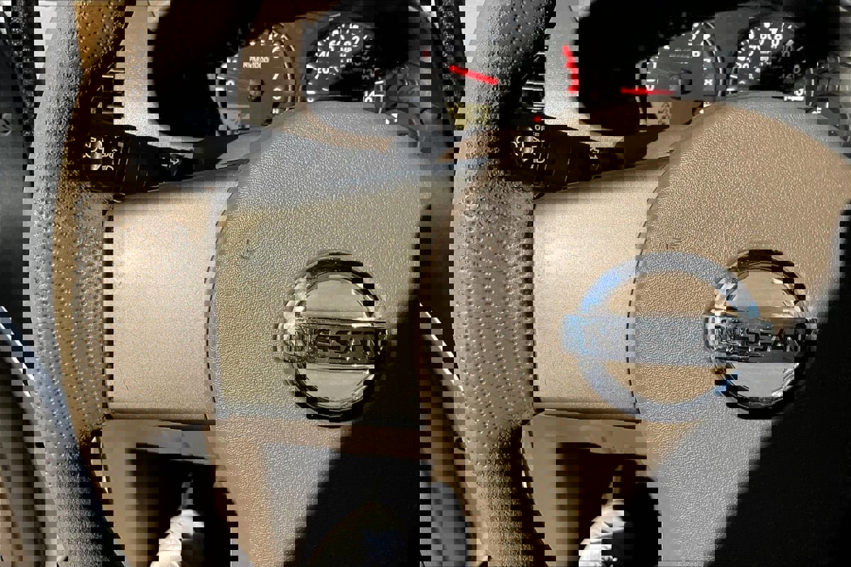 Used 2008 Nissan Frontier SE w/ SE Value Truck Pkg image 12