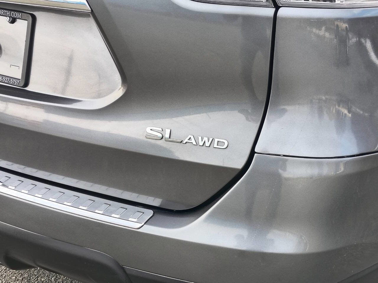 Used 2016 Nissan Rogue SL w/ SL Premium Package image 22