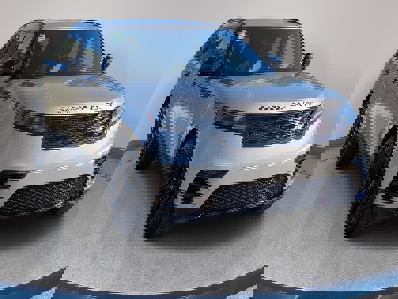 New 2026 Land Rover Range Rover Velar Dynamic SE AWD/4WD image 3