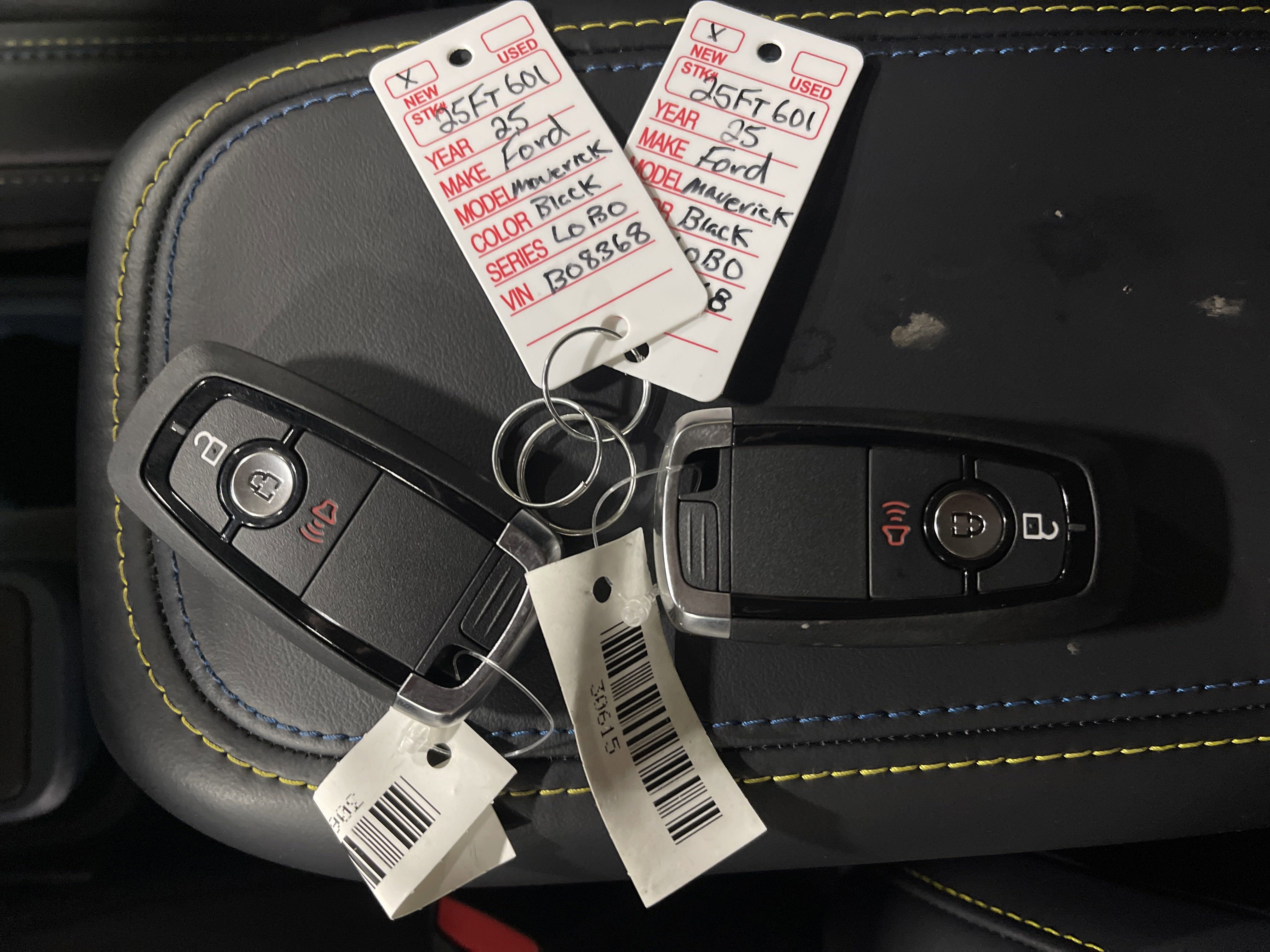 New 2025 Ford Maverick Lobo image 28