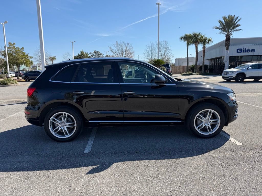 Used 2017 Audi Q5 2.0T Premium Plus w/ Technology Package image 6