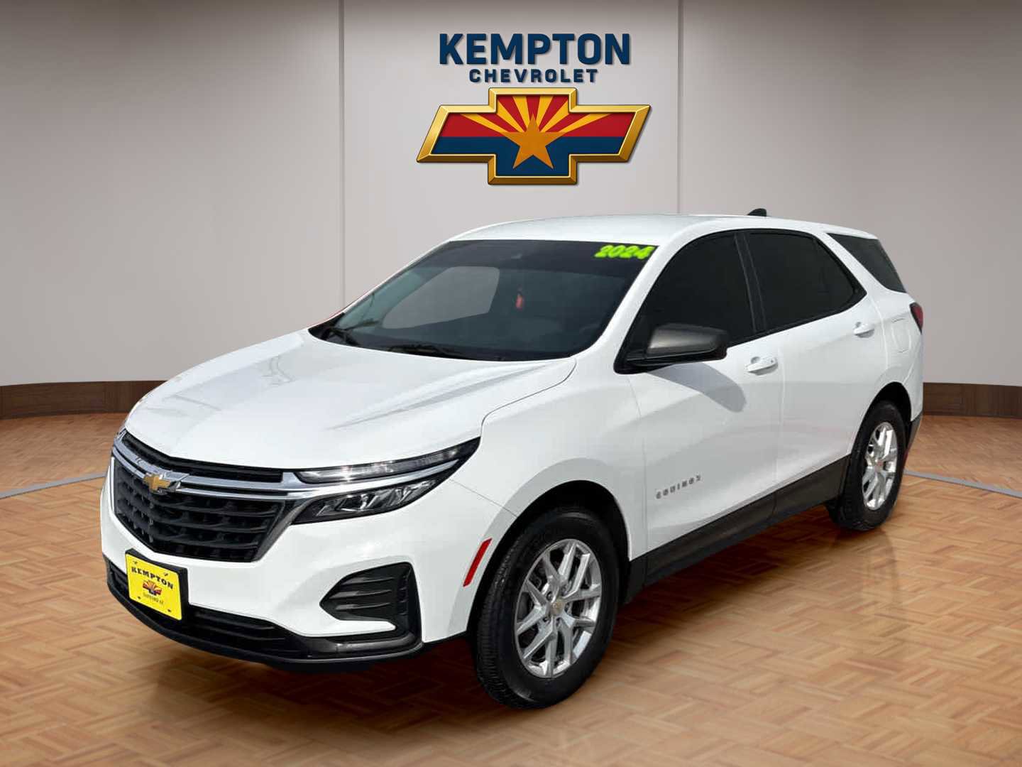 Used 2024 Chevrolet Equinox LS w/ LS Convenience Package image 2