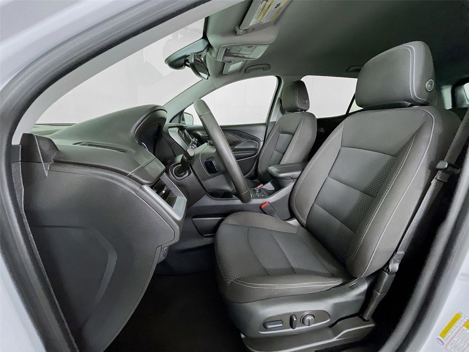 Used 2023 GMC Terrain SLE w/ Driver Convenience Package image 24