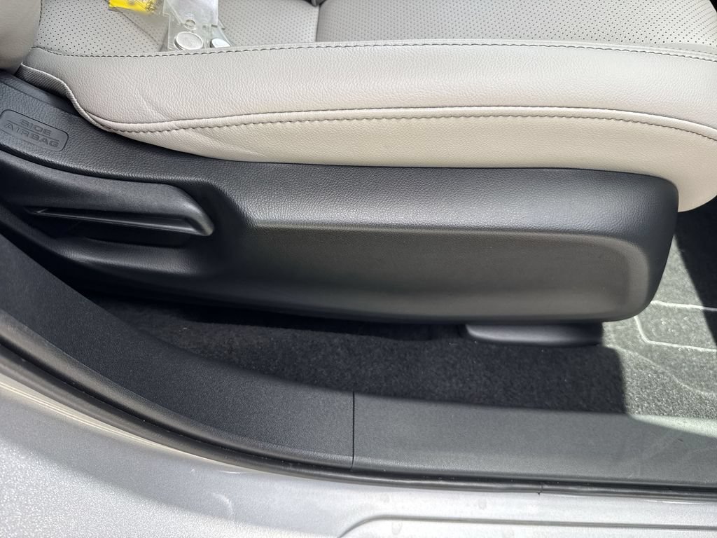 Used 2026 Honda HR-V EX-L image 44
