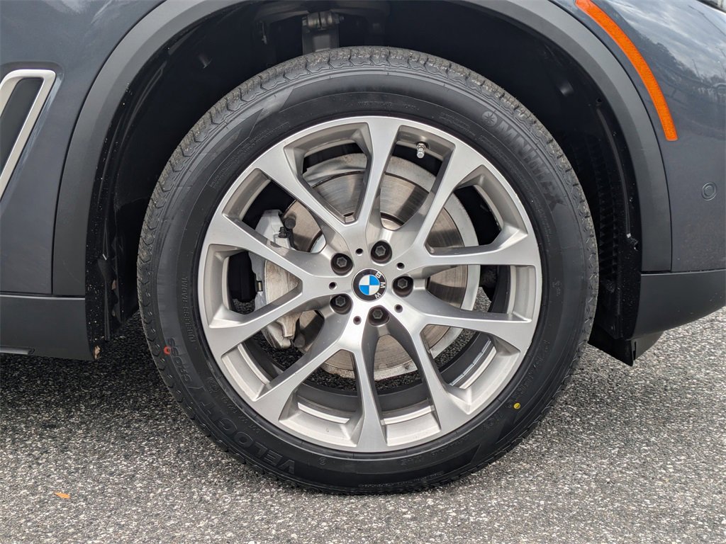 Used 2021 BMW X5 sDrive40i w/ Convenience Package image 11