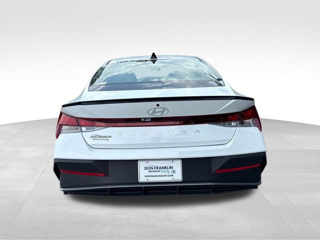 New 2025 Hyundai Elantra Sport FWD image 4