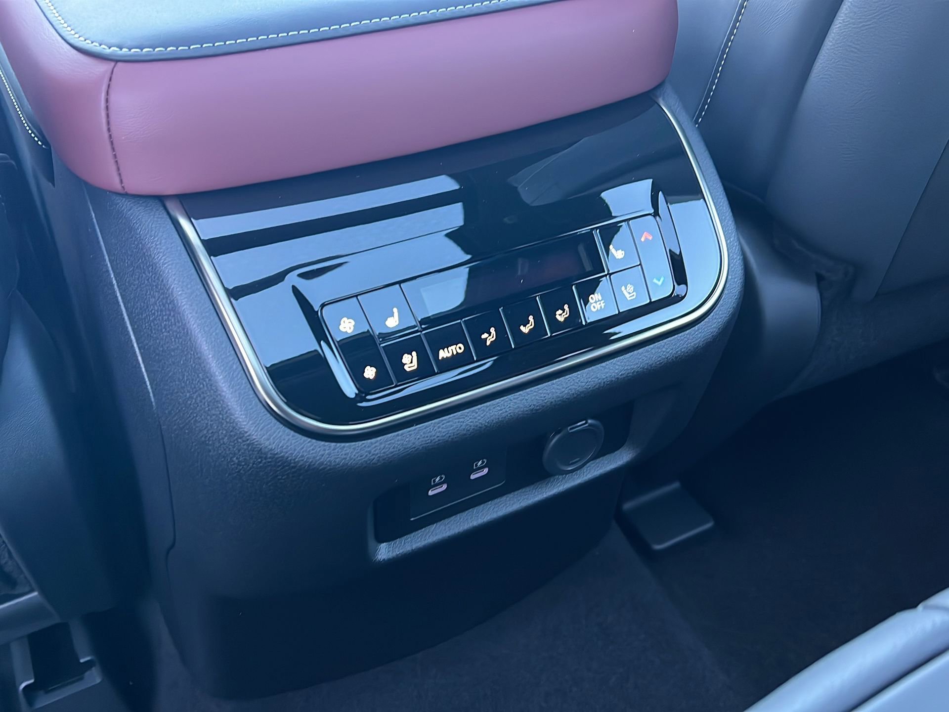 New 2026 INFINITI QX80 Autograph image 17