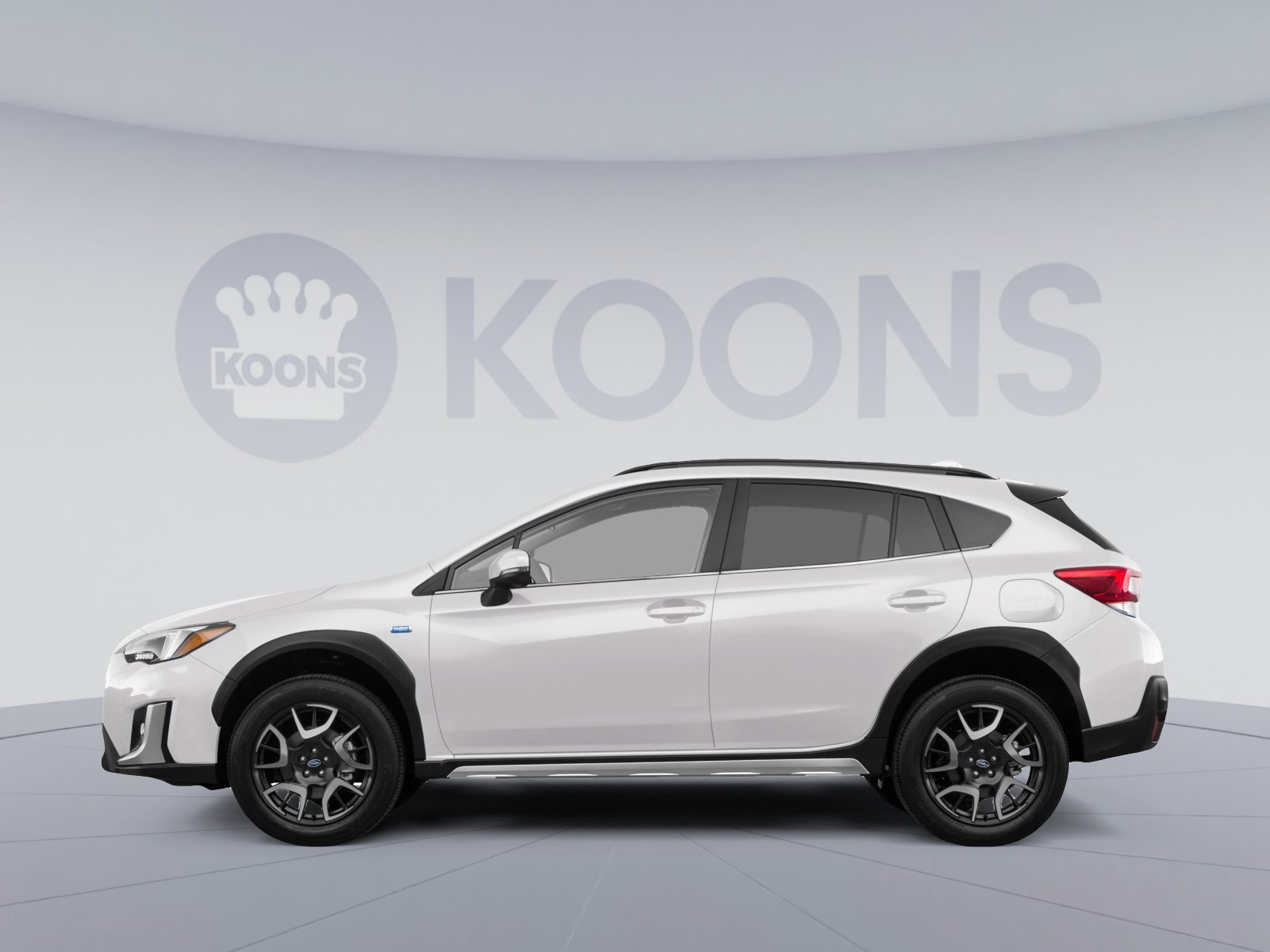 Used 2019 Subaru Crosstrek Hybrid w/ Moonroof Package w/Navigation AWD/4WD image 2
